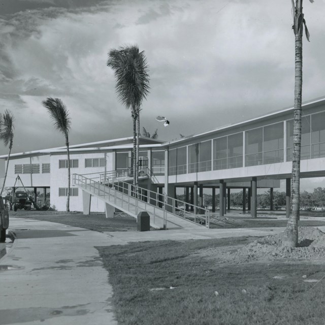 Flamingo visitor center