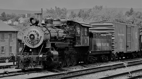 black and white photo of Rahway Valley RR number 15 on tracks