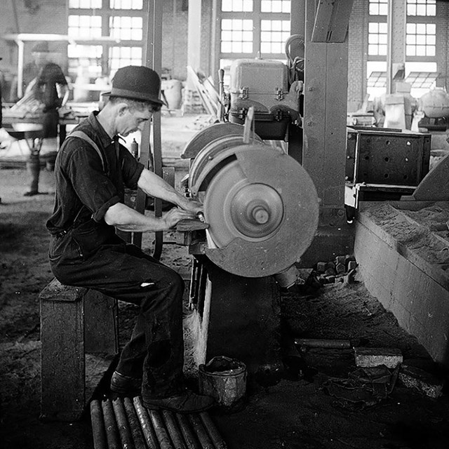 (D.L.&W locomotive shop grinder