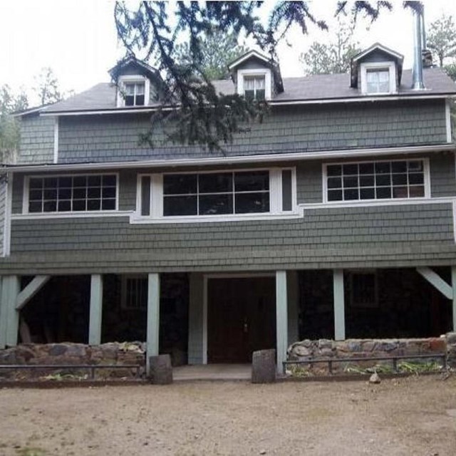 Gray shingled building