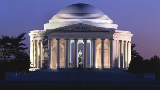 Jefferson Memorial at night