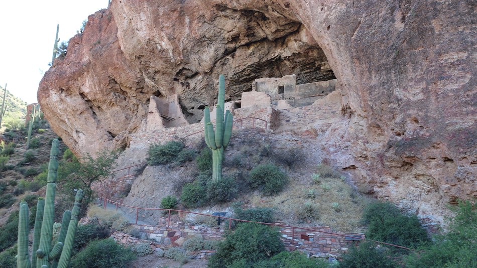 Lower Cliff Dwelling set on a vegetated hill side.
