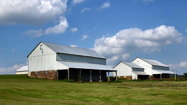 high amana barns