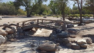 Manzanar garden