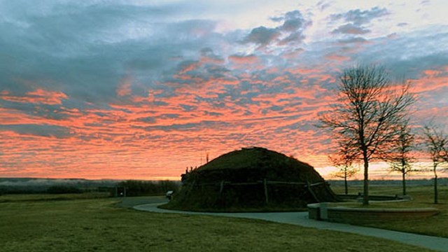 photo of a hidatsa earth lodge