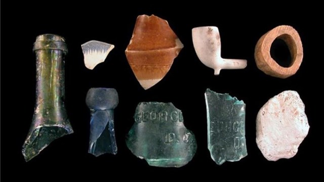 Photo of artifacts. 