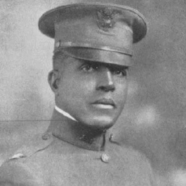Photo of a colonel in the army. 