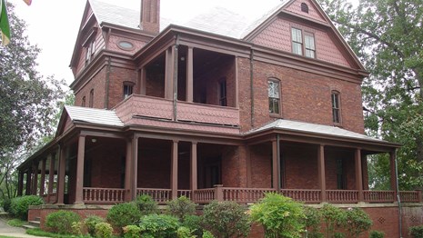 This house demonstrates how far Washington had come