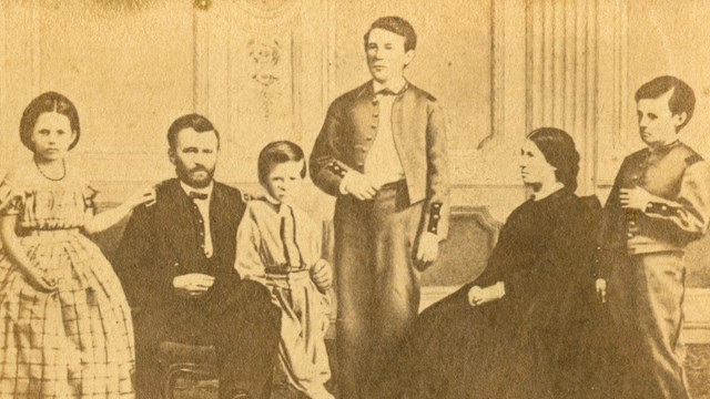 (Carte-de-Visite, Grant and Family)