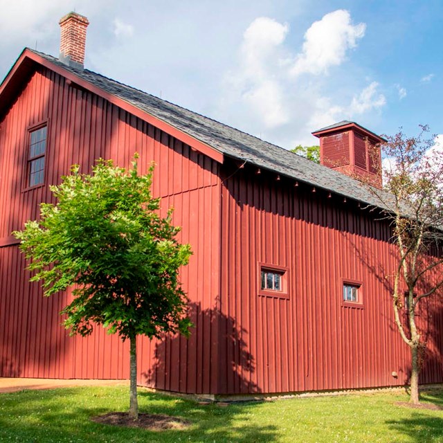(Horse Barn)