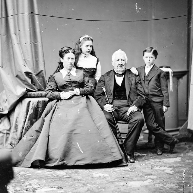 Grant, Mrs. U.S. and son (Jesse) and daughter (Nellie) also her father Mr. Dent