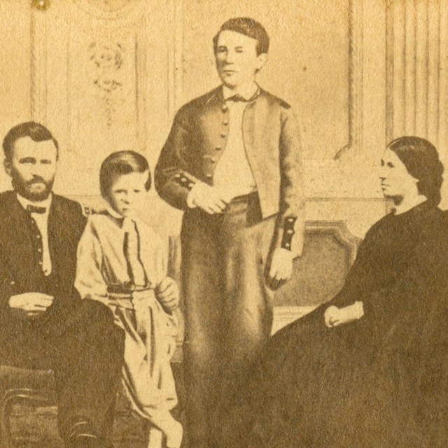 (Carte-de-Visite, Grant and Family)