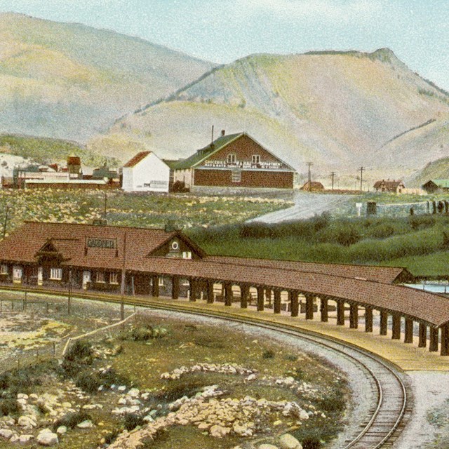 No. 183 - Northern Pacific Depot - Gardiner, Montana (Postcard)