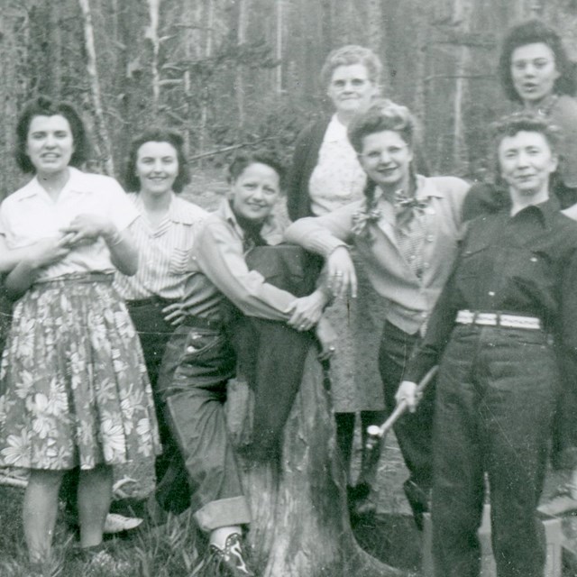 Women near Sheepeater Cliffs