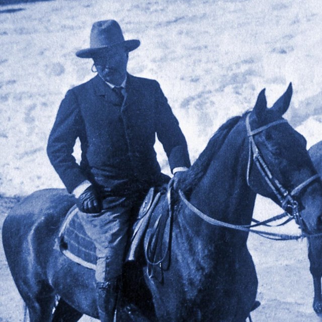 Travel 1872 - 1918