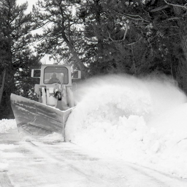 Scenes of Snow Vehicles