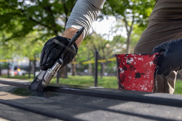 NPS staff paint new benches at Dupont Circle
