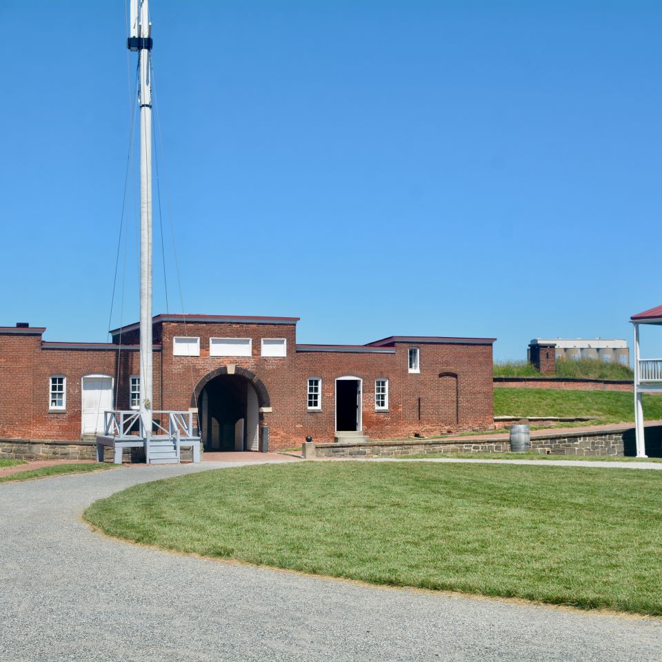 During an incredible celebration, we see perhaps hundreds of military personnel and healthcare workers as they look on to a medal award in the very center.