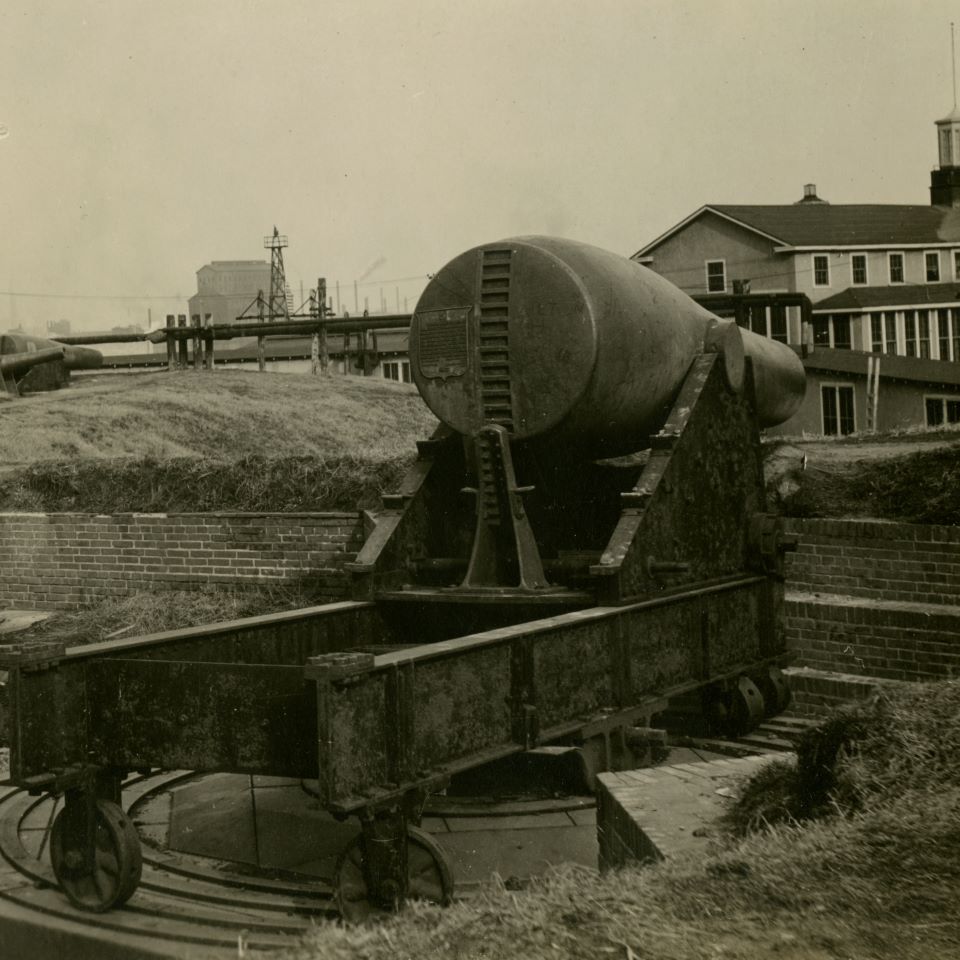 Civil War Era Rodman Canons, who’s range reach four miles out, appear alarmingly close to WWI hospital buildings.