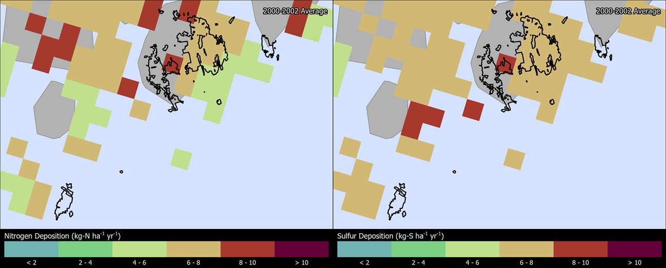 Two maps showing ACAD boundaries. The left map shows the spatial distribution of estimated total nitrogen deposition levels from 2000-2002. The right map shows the spatial distribution of estimated total sulfur deposition levels from 2000-2002.