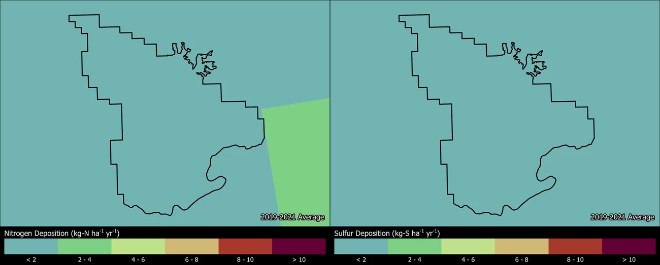 Two maps showing ARCH boundaries. The left map shows the spatial distribution of estimated total nitrogen deposition levels from 2000-2002. The right map shows the spatial distribution of estimated total sulfur deposition levels from 2000-2002.
