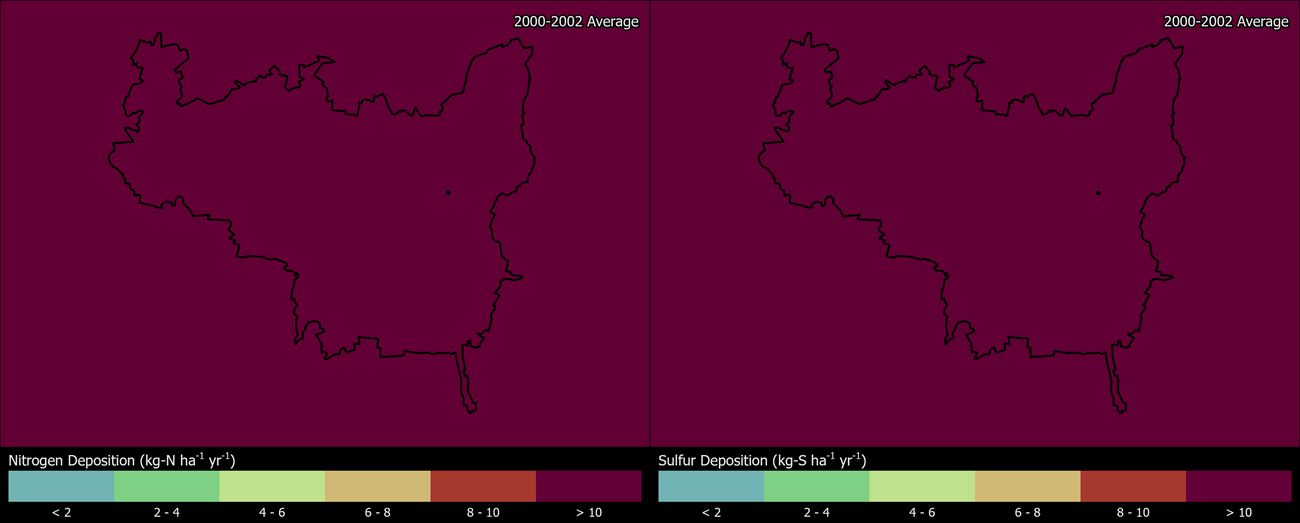 Two maps showing MACA boundaries. The left map shows the spatial distribution of estimated total nitrogen deposition levels from 2000-2002. The right map shows the spatial distribution of estimated total sulfur deposition levels from 2000-2002.