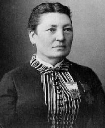 Photograph of Annie Etheridge