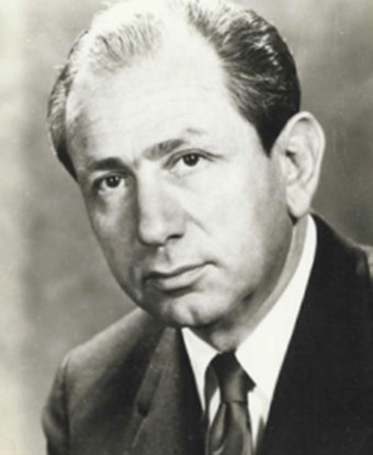 B&W portrait of Rabbi Prinz