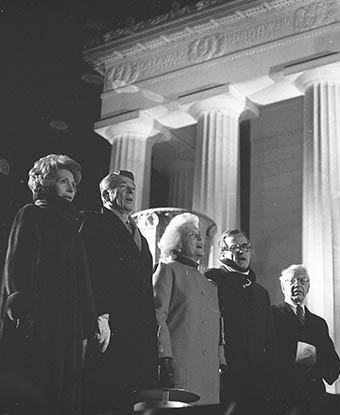 Nancy and President Regan, Barbara and Vice-President Bush at the Lincoln Memorial.