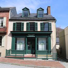 Exterior of 1862 Battle of Harpers Ferry museum