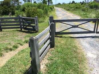 Entrance gate to the Off-island trail