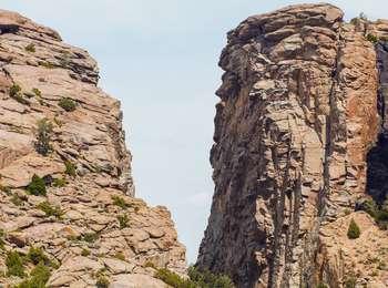 Devils Gate is a 350 ft tall by 30 ft wide rock gorge carved by the Sweetwater River