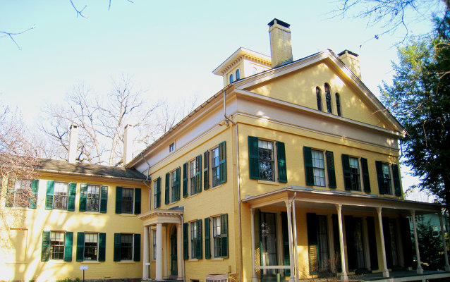The outside of the Emily Dickinson House, a 2 1/2 story home