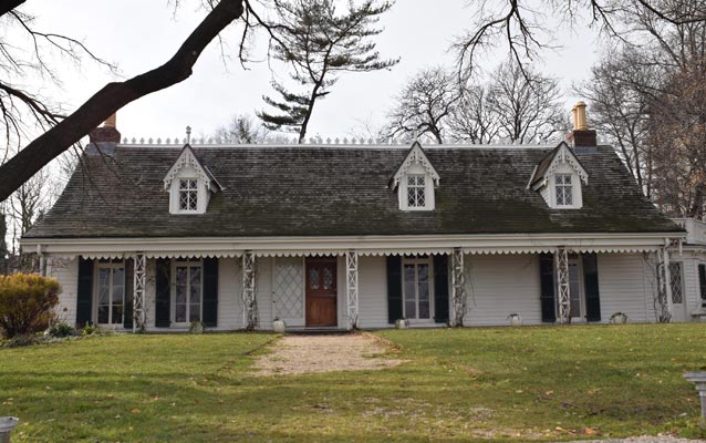 Austen, Elizabeth Alice, House--Clear Comfort