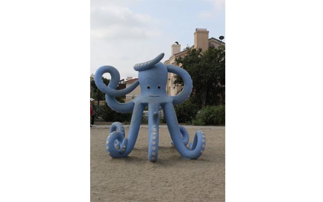 Play sculpture of Octopus. Camera facing south