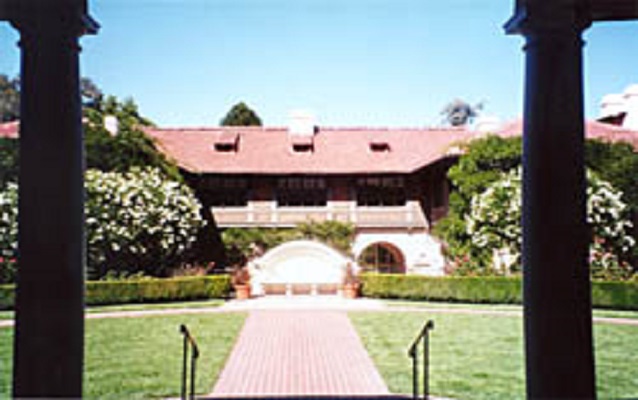 The rear courtyard of Villa Montalvo