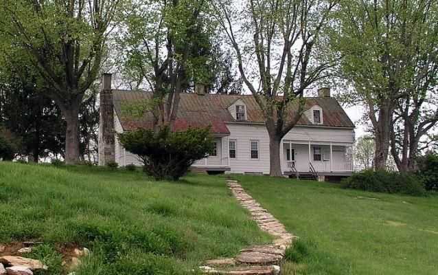 Modern photo of Roulette Farm on Antietam battlefield