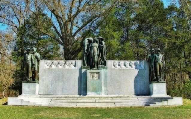 Photograph of the Confederate Monument at Shiloh