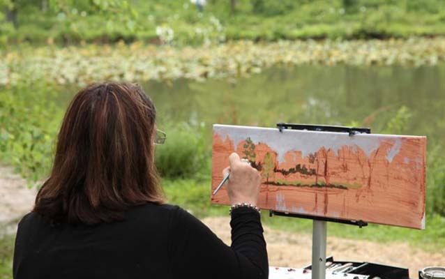 Artist Patricia Cummins puts nature on canvas