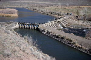 Sky view of Truckee River streaming through Derby Division Dam