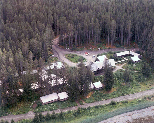 Glacier Bay Lodge Complex