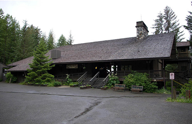 Glacier Bay Lodge (C. Welzenbach, NPS Cultural Landscapes Program, 2011) Glacier Bay Lodge (C. Welzenbach, NPS Cultural Landscapes Program, 2011)