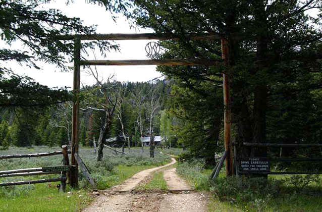 Entrance gate to Sky Ranch, 2005 (NPS) Entrance gate to Sky Ranch, 2005 (NPS)