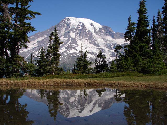 Mount Rainier on a sunny day Mount Rainier on a sunny day