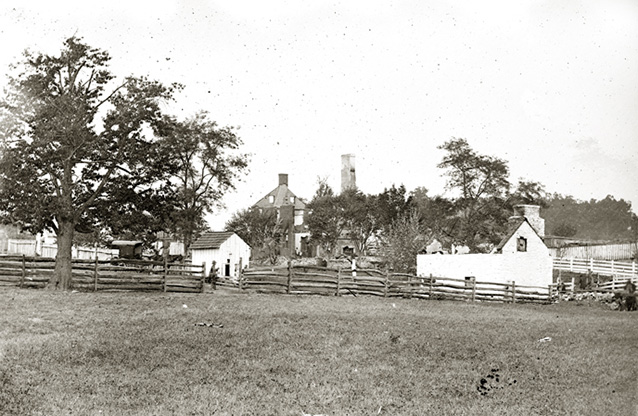 Alexander Gardner's 1862 photograph of the ruins of the Mumma Farm (Library of Congress) Alexander Gardner's 1862 photograph of the ruins of the Mumma Farm (Library of Congress)