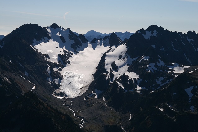 Eel glacier (Olympic National Park, Washington) is a cirque glacier