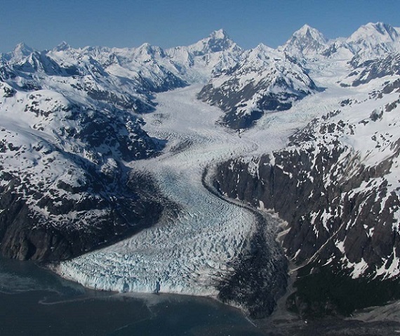 The Margerie Glacier (Glacier Bay National Park, AK) The Margerie Glacier (Glacier Bay National Park, AK)