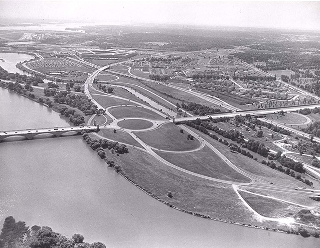 Aerial view of Columbia Island looking south, Aug. 14, 1950 (MRCE, Abbie Rowe 1325-G, 1.10)