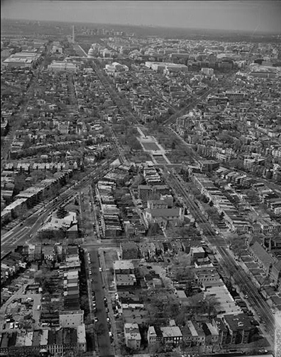 Aerial view of Lincoln Park, surrounded by intersecting roads and residences of Washington, DC.