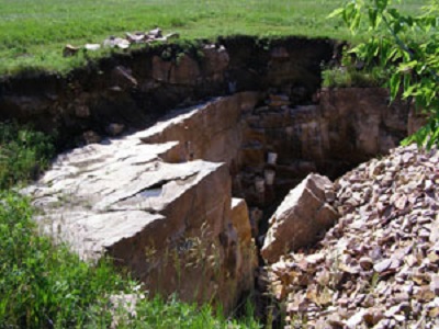 Pipestone Quarry pit